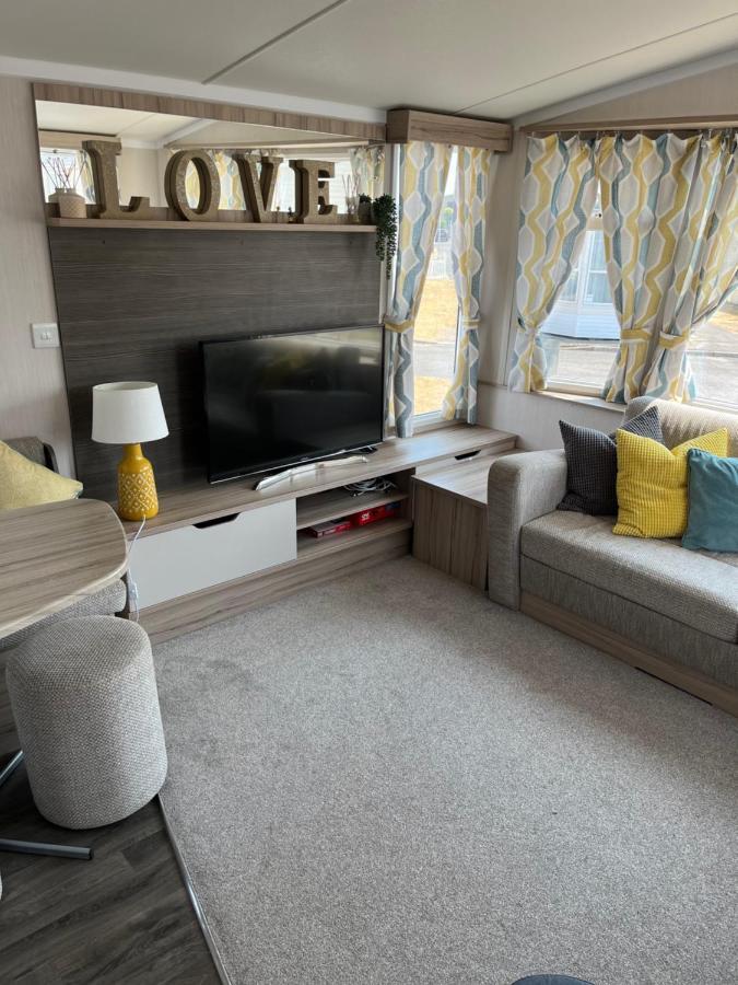 Beautiful Caravan In Trecco Bay! 74 Sycomore Bridgend  Exteriör bild