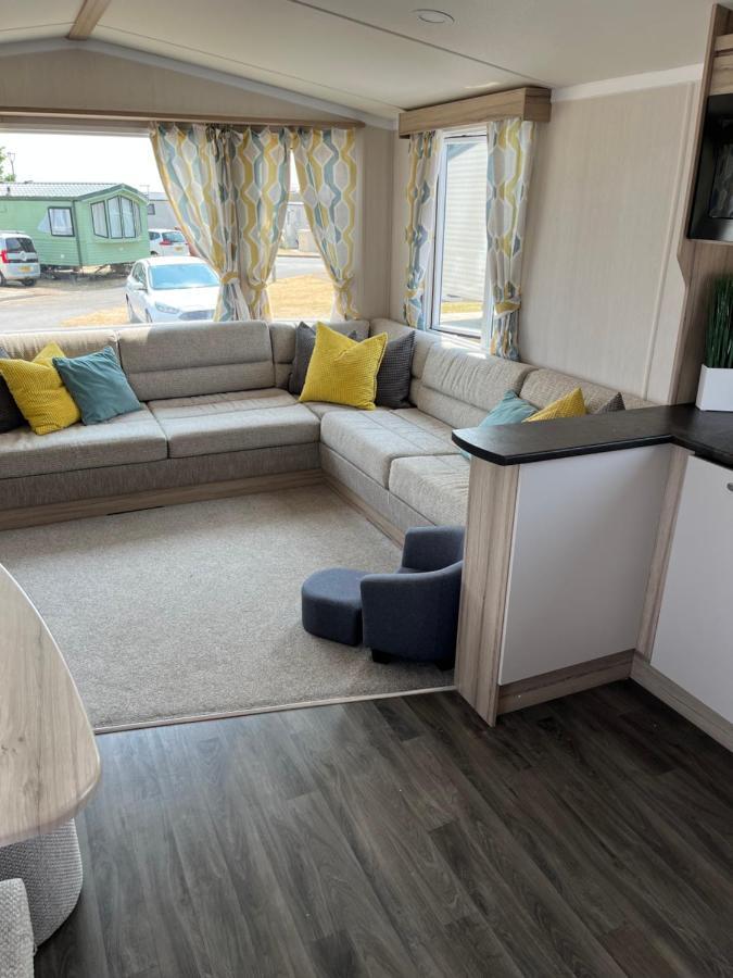 Beautiful Caravan In Trecco Bay! 74 Sycomore Bridgend  Exteriör bild