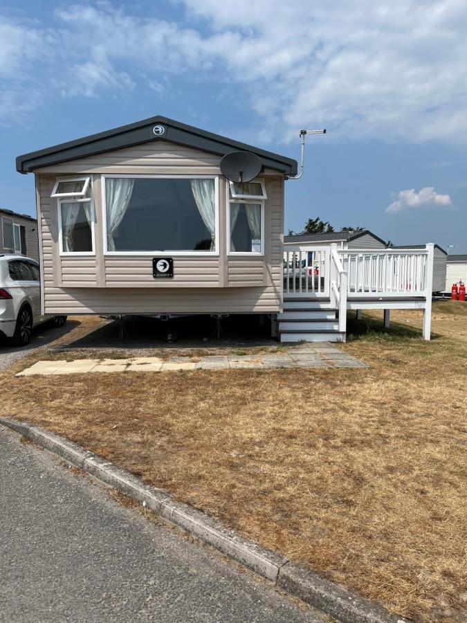 Beautiful Caravan In Trecco Bay! 74 Sycomore Bridgend  Exteriör bild